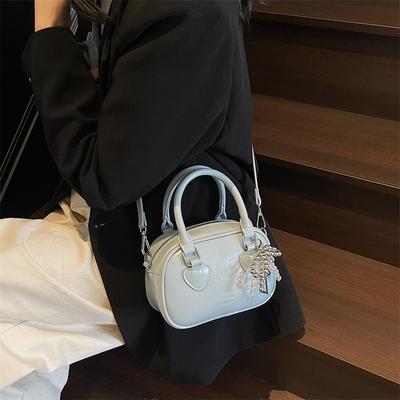 Niche Handbag 2025 New Fashionable Versatile Shoulder Bag Spring and Summer Simple and Advanced Messenger Pillow Bag