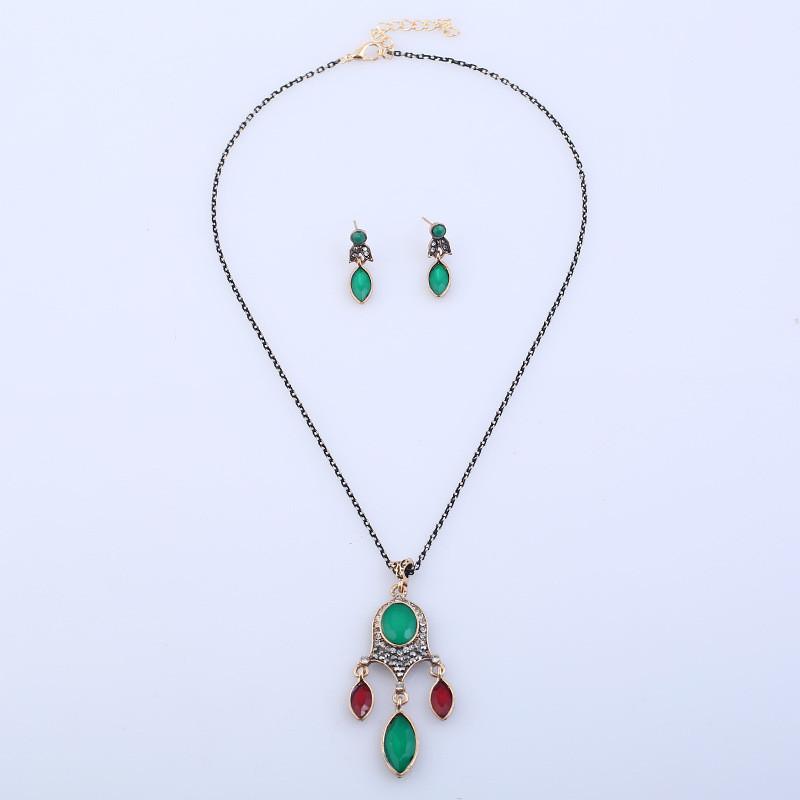 Vintage Pendant Alloy Necklace Earrings Set With Green And Black Resin For Gift