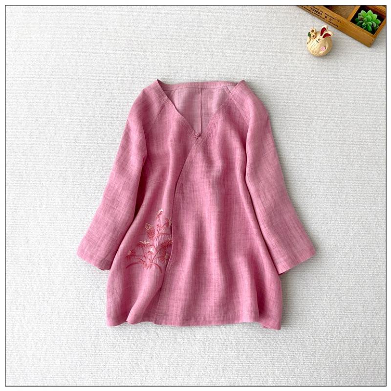 

Retro V-Neck Embroidered 3/4 Sleeve Women s Spring Shirt XL темно-рожевого кольору