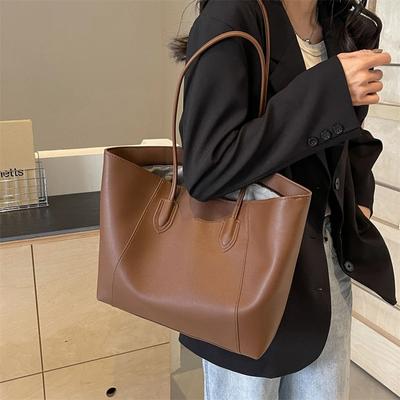 A Large Capacity PU Zipper Ladies Tote Bags On Sale  New High Quality Commuting Hot Sale Shoulder Bags Sewing Thread