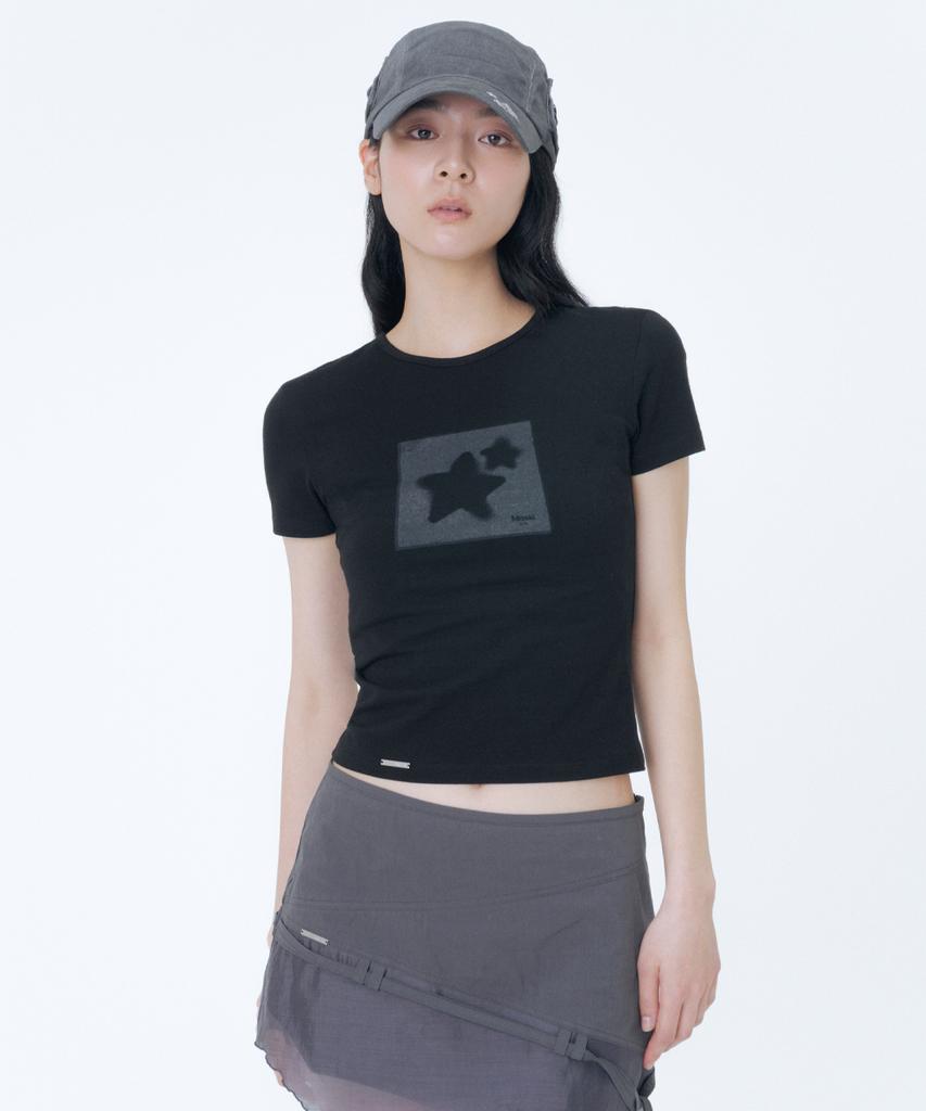 MISEKI SEOUL Midnight Stars Fitted Short Sleeve Black