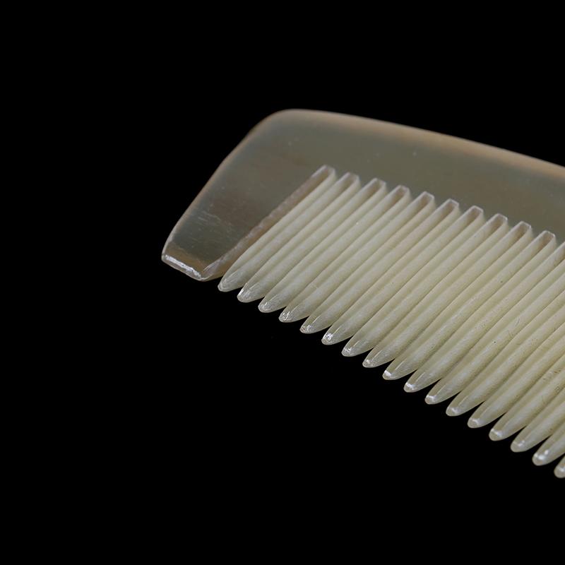 1*Natural Amber Ox Horn Comb Hair No Static Health Care Brush Hairdressing Comb