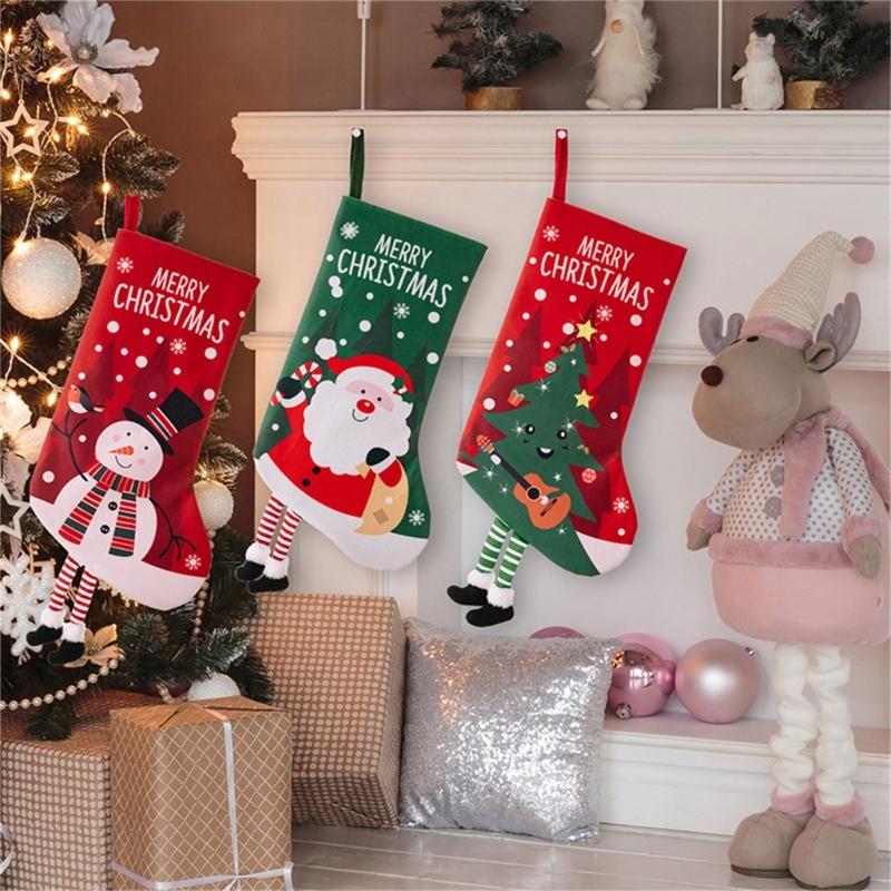 Stylish Christmas Stockings with Plush Texture for Seasonal Fireplaces Hangings Checkered Holiday Decors