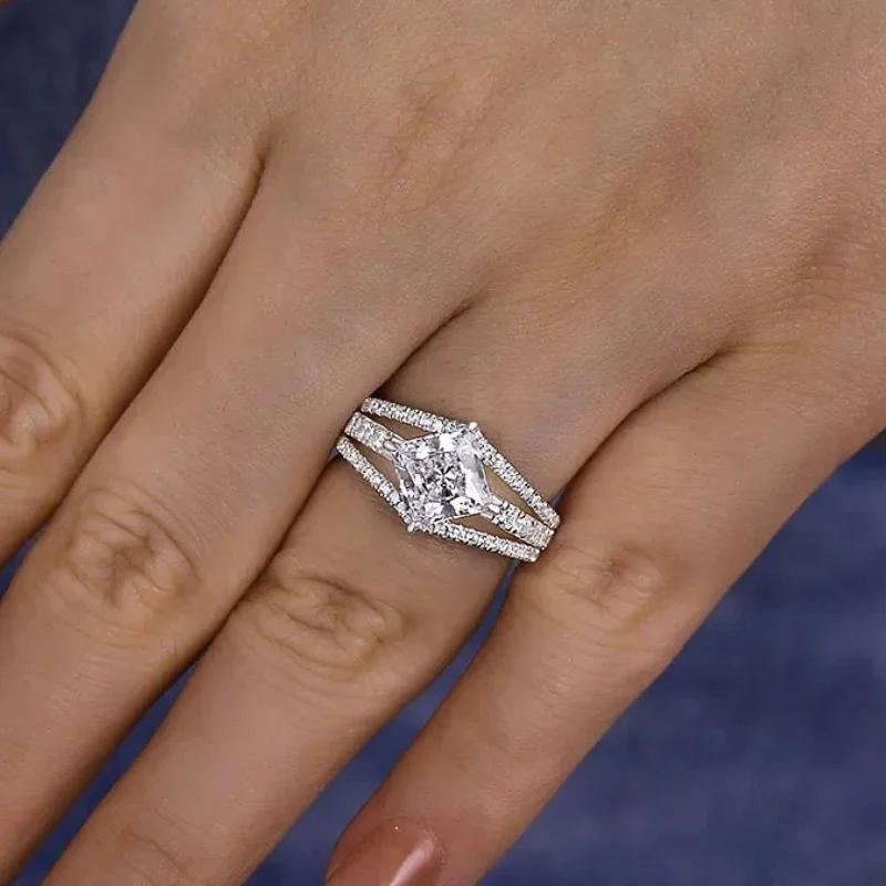 Huitan Gorgeous Bright CZ Rings for Women Exquisite Bling Bling Finger Accessories for Party Fashion Promise Wedding Zircon