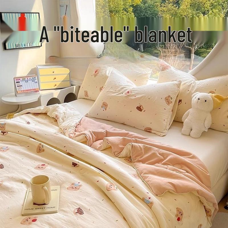 LISM Butter Bear Wrinkled Cotton Summer Quilt
