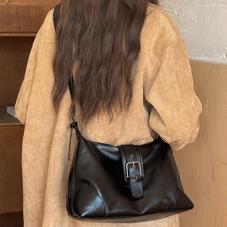 Casual Retro Versatile Commuter Niche Underarm Bag Soft Leather Women'S Bag Portable Shoulder Messenger Tote Bag