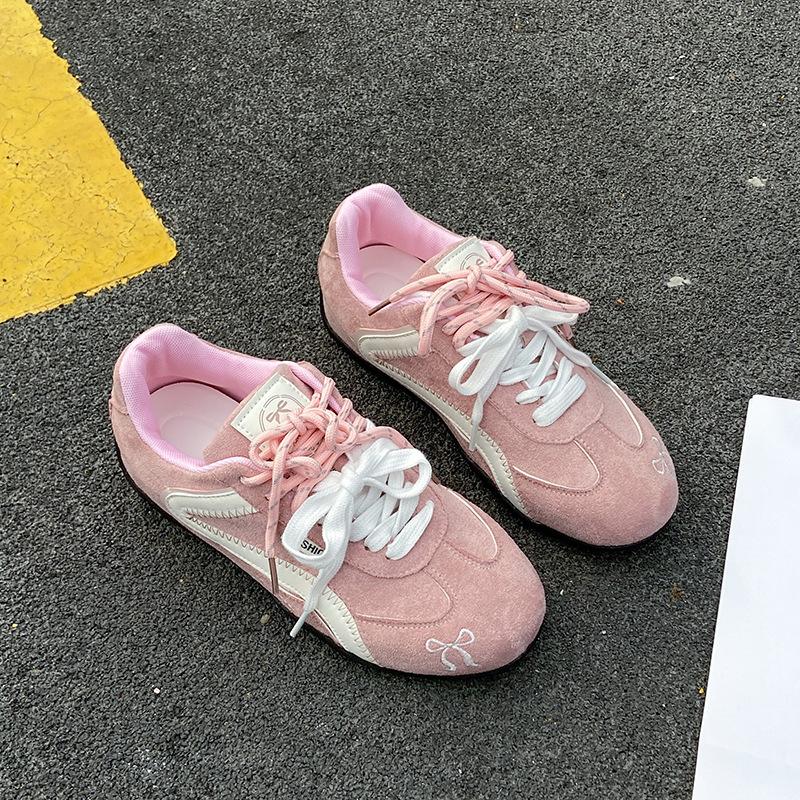 Rote deutsche Trainingsschuhe Damen 2025 neu Frühling vielseitige Sport-Freizeitschuhe Retro-Rennschuhe weich besohlte Forrest Gump Schuhe