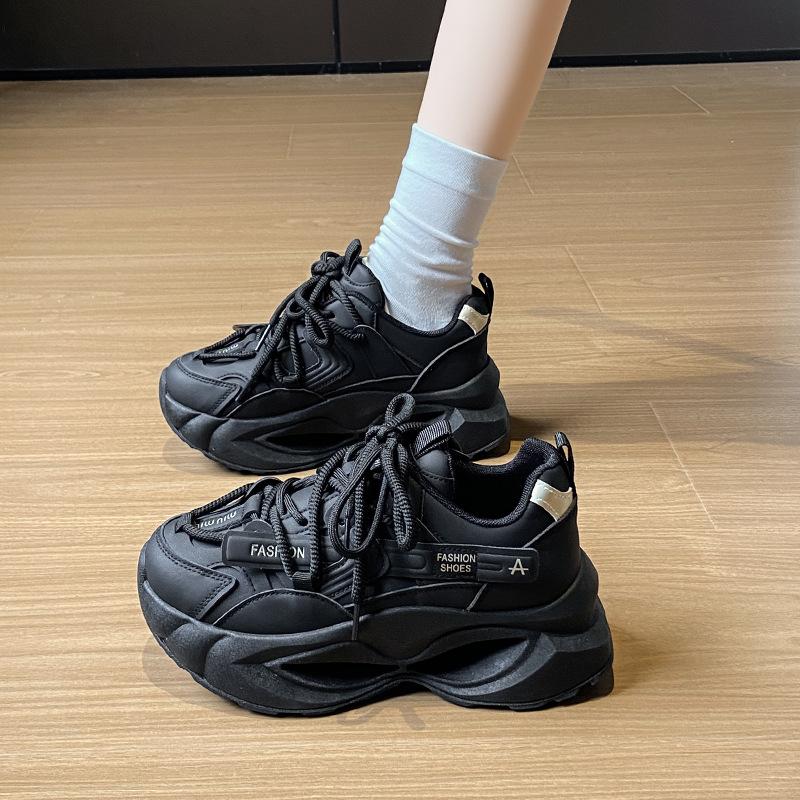 

New dad shoes women s spring student sports running shoes casual shoes with heightened thick soles 40