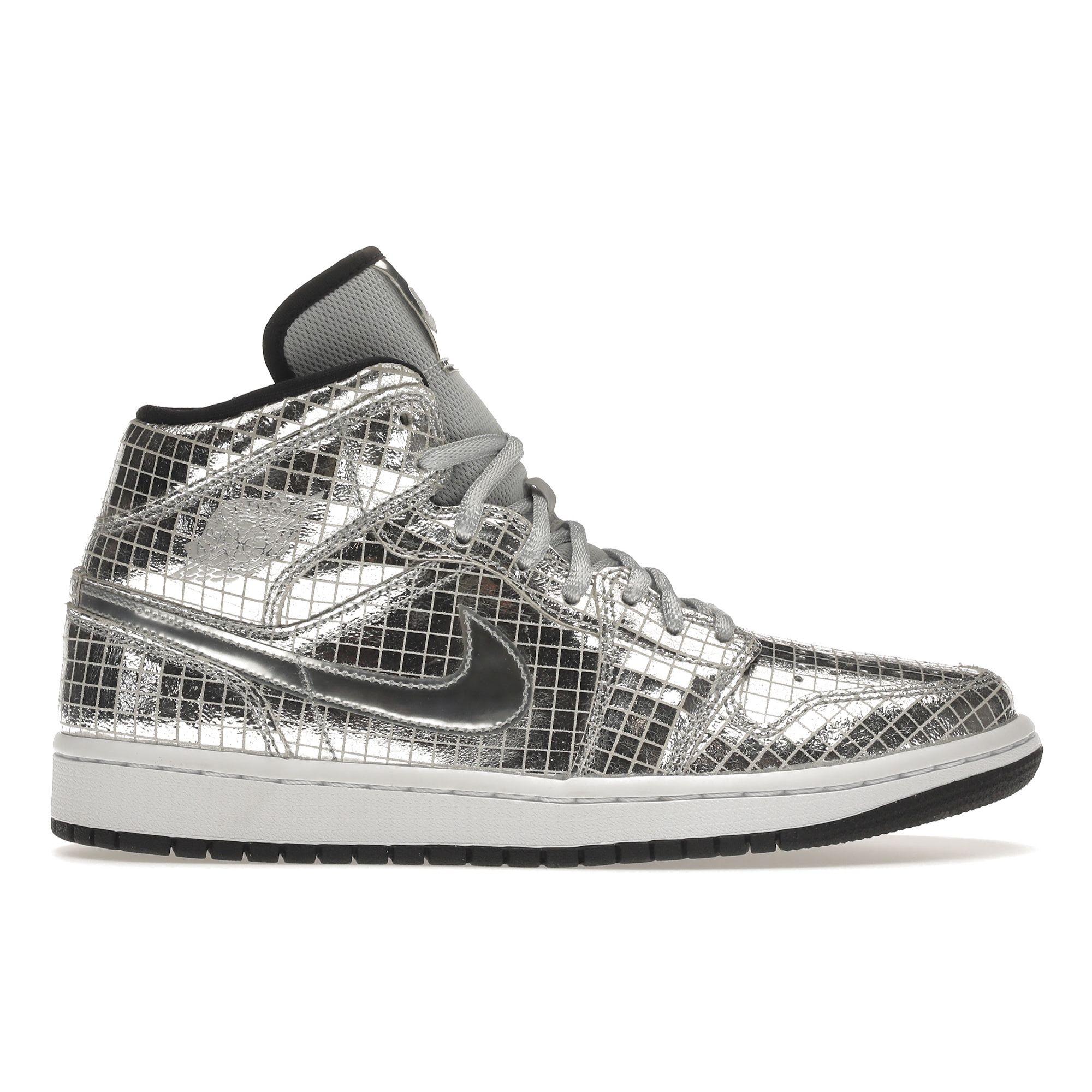 

Женские кроссовки Air Jordan 1 Mid Disco Ball серебристый металлик-серебристый белый CU9304-001