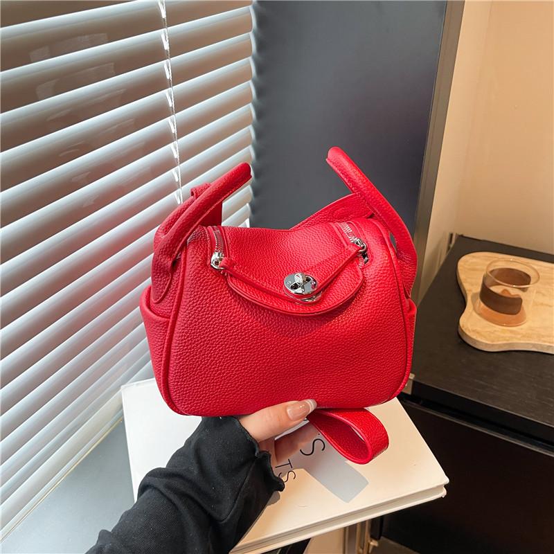 Niche bag pillow bag women's new fashion versatile shoulder messenger bag portable small square bag