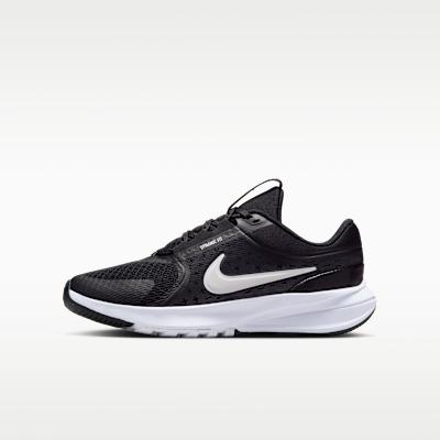 Nike Star Runner 5 Black White Summit White (GS) 37.5