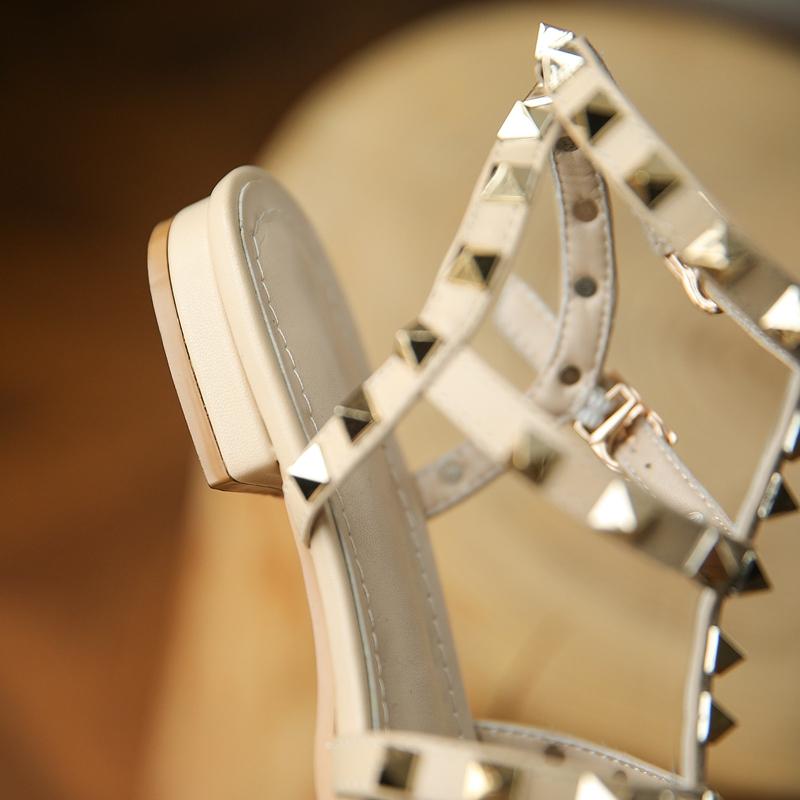 Fashion Women's New Spring/Summer Round Head Genuine Leather Cowhide Metal Rivet Low Heel Large Open Toe Roman Sandals