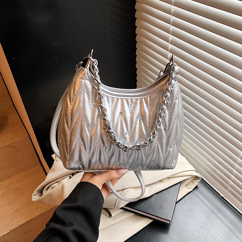 Textured Single Shoulder Underarm Bag Women's Fashion New Trendy Summer Chain Bag Versatile Fashion Messenger Bag