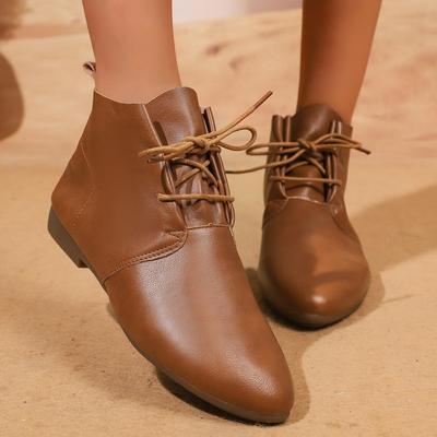 Women's Retro Pointed Toe Lace-Up Flat Ankle Boots, Soft Leather, Versatile Martin Style for Spring 2025.