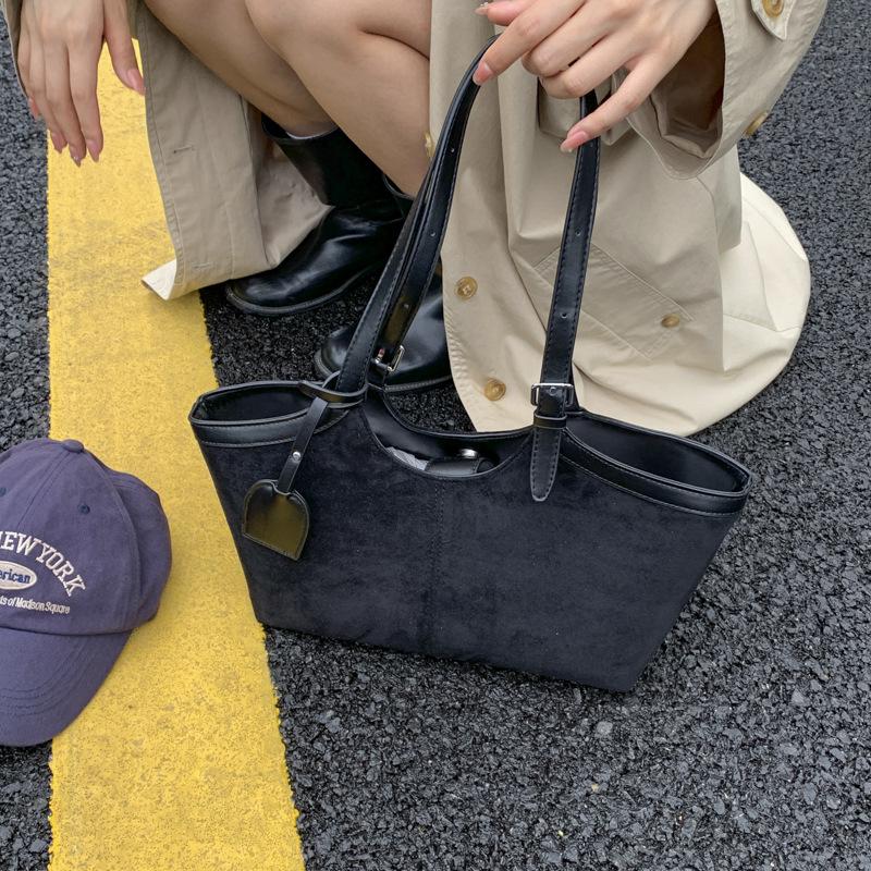 Retro and Fashionable Hand-held Vegetable Basket Bag, Versatile Matte Single-shoulder Crossbody Tote Bag