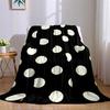 Schwarz-Weiß gepunktete Flanelldecke Warm Weich Halloween Weihnachten Sofa Warm Gemütlich Dekorative Dekoration Geschenk für Jede Jahreszeit
