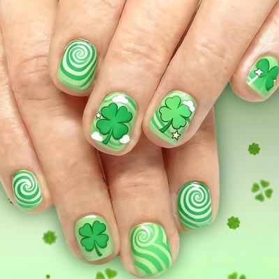30-teiliger St. St. Patrick's Day Kleeblatt-Nagelkunst-Tipps in Glücksgrün