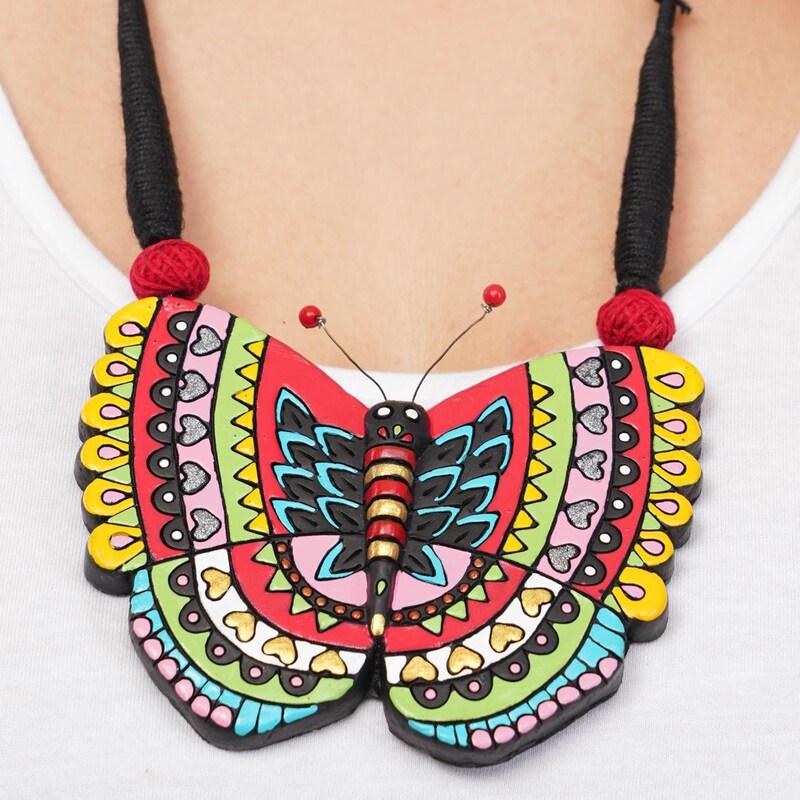 Набор: Ожерелье и серьги-бабочки ручной работы из глины