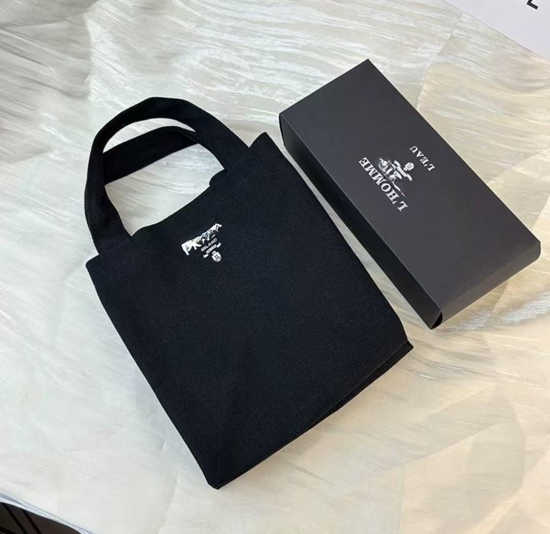 

Универсальная холщовая сумка-тоут: Идеально для мам, шопинга, обеда, пикников или студентов 35x21.5x6 cm чёрный