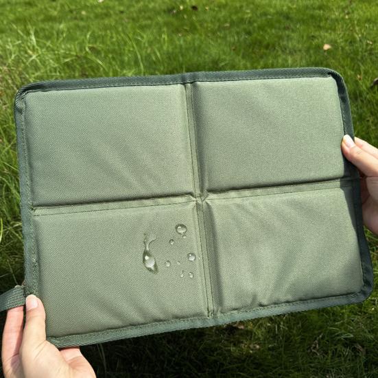 Folding Sitting Pad Waterproof Oxford Cloth Sit Pad Portable Foldable Camping Seat Cushion with Carabiner for Backpacking Hiking Picnics Outdoor Use