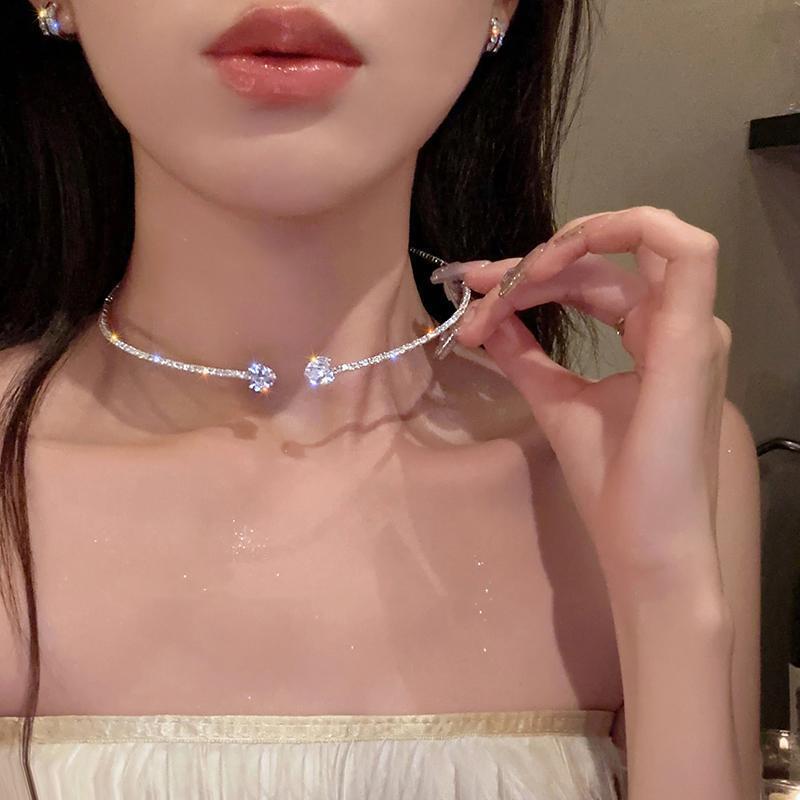 

Korean Fashion Rhinestone Heart Collar Choker Necklace for Women Simple Open Collar Necklace Torques Jewelry Accessories срібний