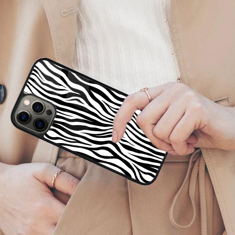 Cow Zebra Pattern Magnetic Phone Case For APPLE iPhone 17 Air 16 14 13 12 Pro Max 15 Plus Wireless Charge With MagSafe Cover