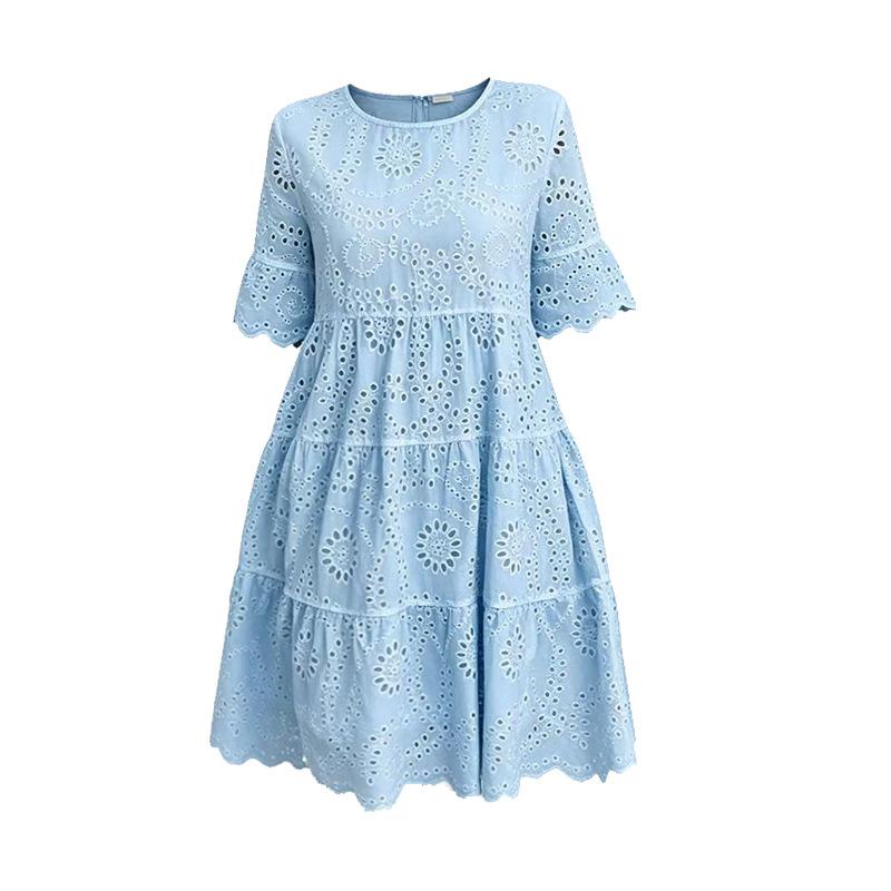 Robe Blanche Brodée Dentelle Creuse Unie Mode Femme Été Manches Courtes Élégante Robes Décontractées Femme Vintage Col Rond Robe Lâche Coupe A
