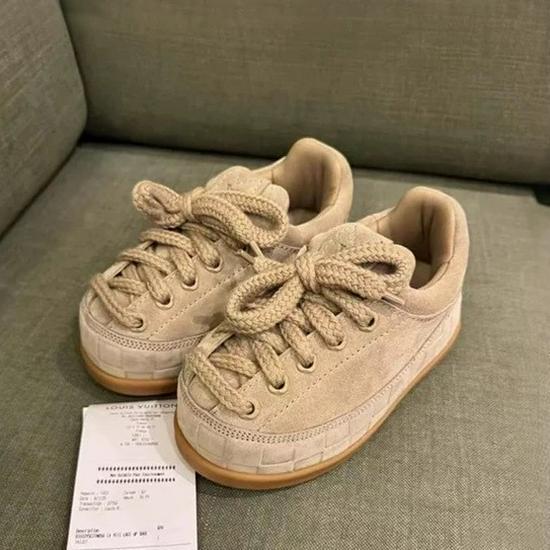 Wang Jiaer-Inspired Women's 2025 Autumn Leather Sneakers: Thick-Sole, Height-Boosting Casual Sports Shoes