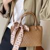 Korean Version of Trendy High-value Tote Bag 2025 New Fashion Temperament Large-capacity Shoulder Bag Commuter Women's Bag