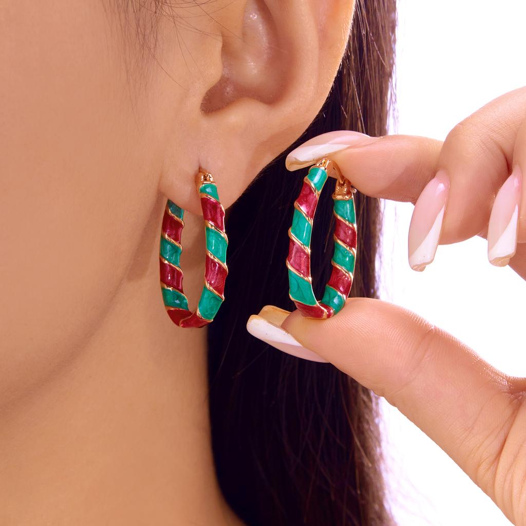 New Year Minimalist Colorful Hoop Earring for Women Classic Red Green Twist Round Circle Earring Christmas Festival Jewelry Gift