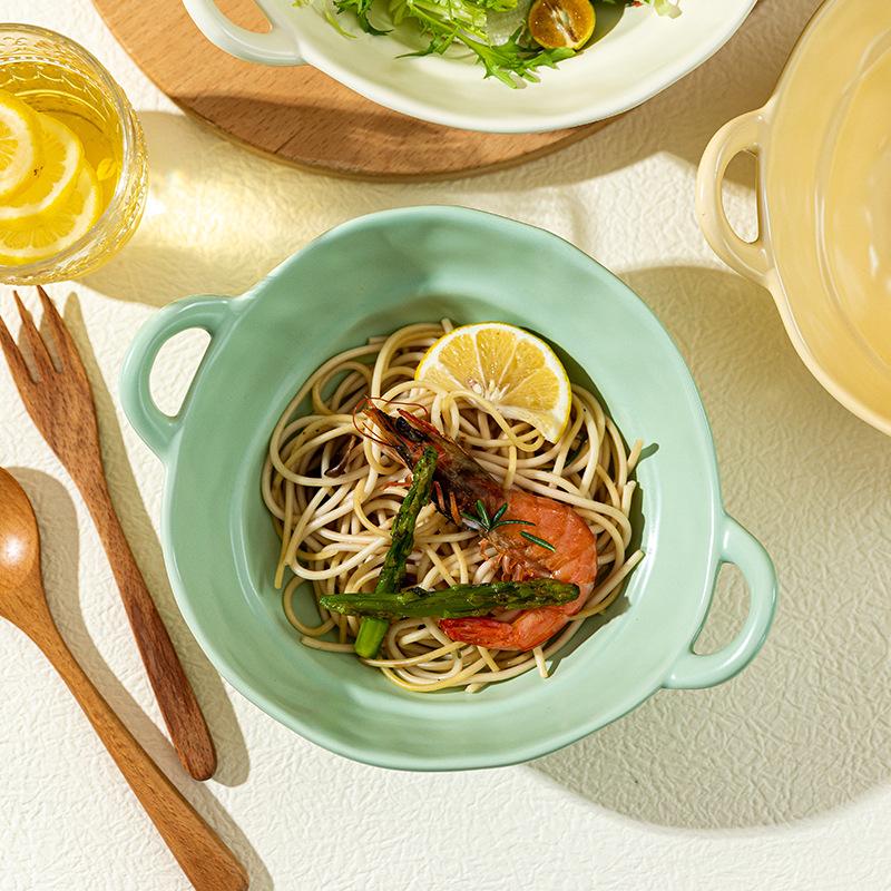 Ceramic Salad Bowl with Handle Binaural Bowl Irregular Ceramic Kitchen Soup Noodles Dessert Salad Bowl Heat-resistant Design 1PC