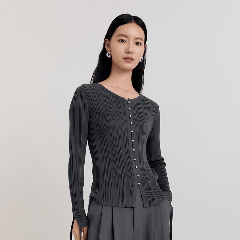 Ge Jin Women's V-Neck Knit Cardigan