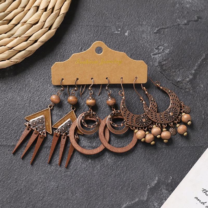 Long fringed earrings Bohemian wasteland exotic wind earrings retro vacation style suit earrings women