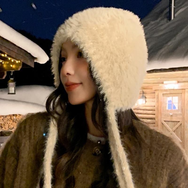 Female autumn and winter cute lace-up plush hat outdoor windproof thickened wool hat showing small face ear protection knitted hat