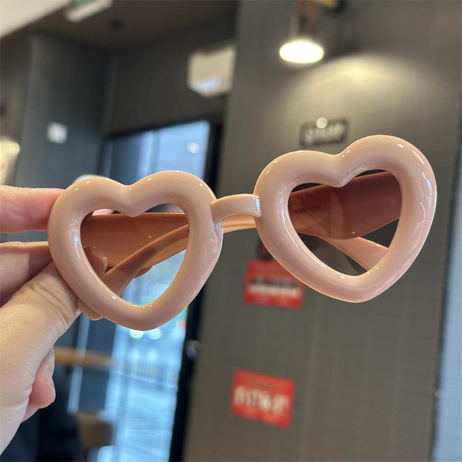 New Kids Sunglasses Baby Sunglasses Chubby Bread Heart-Shaped Sunglasses Adorable and Cool Stylish Photo Sunglasses UV400