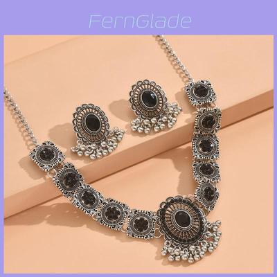Vintage Geometric Silver Necklace Earring Set For Women With Glittering Crystals Spring
