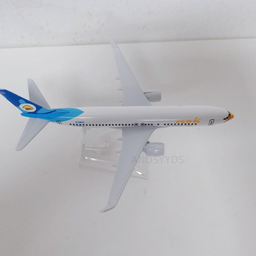 Aircraft Metal 16cm B737 nok Airways White Bird Model 1/400 Scale Airplane Diecast Alloy Plane Model Desktop decor