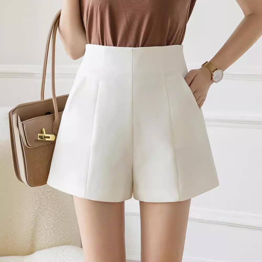 Summer 2024 Women's High Waist White A-line Suit Shorts: Loose, Casual Wide-Leg Design