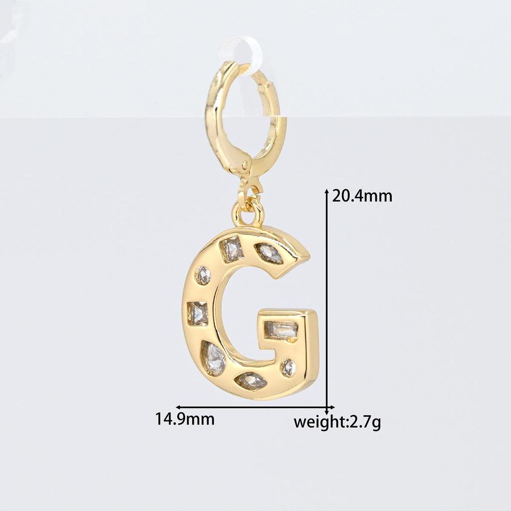 Übertriebene Kupfer Zirkonia Inlay Alphabet Ohrringe
