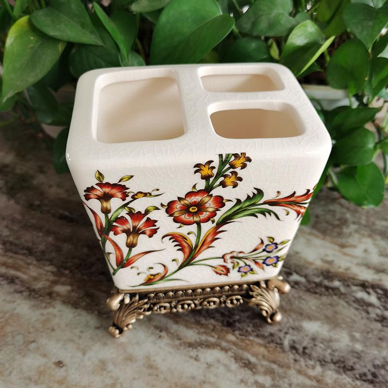 

Bathroom Accessories Vintage Flower Ceramic Toothbrush Holder Bathroom Couple Toothbrush Toothpaste Storage Holder Bathroom New
