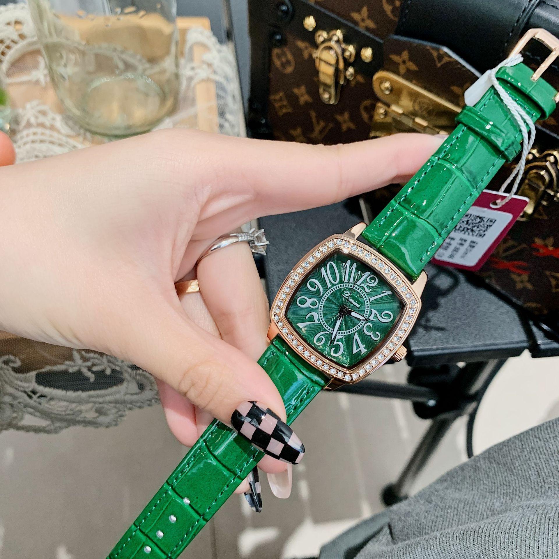 

Жіночий годинник Ремінець Діамантовий Квадратний Циферблат Жіночий Кварцовий Годинник Простий Темперамент Мода Водонепроникний