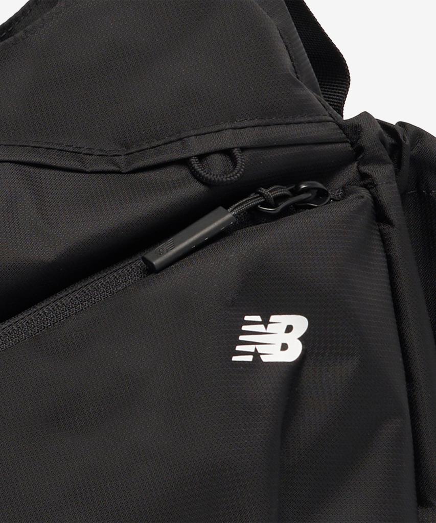New Balance Nbgcgsw109 / Nobon Hobo Gym Bag (Black)