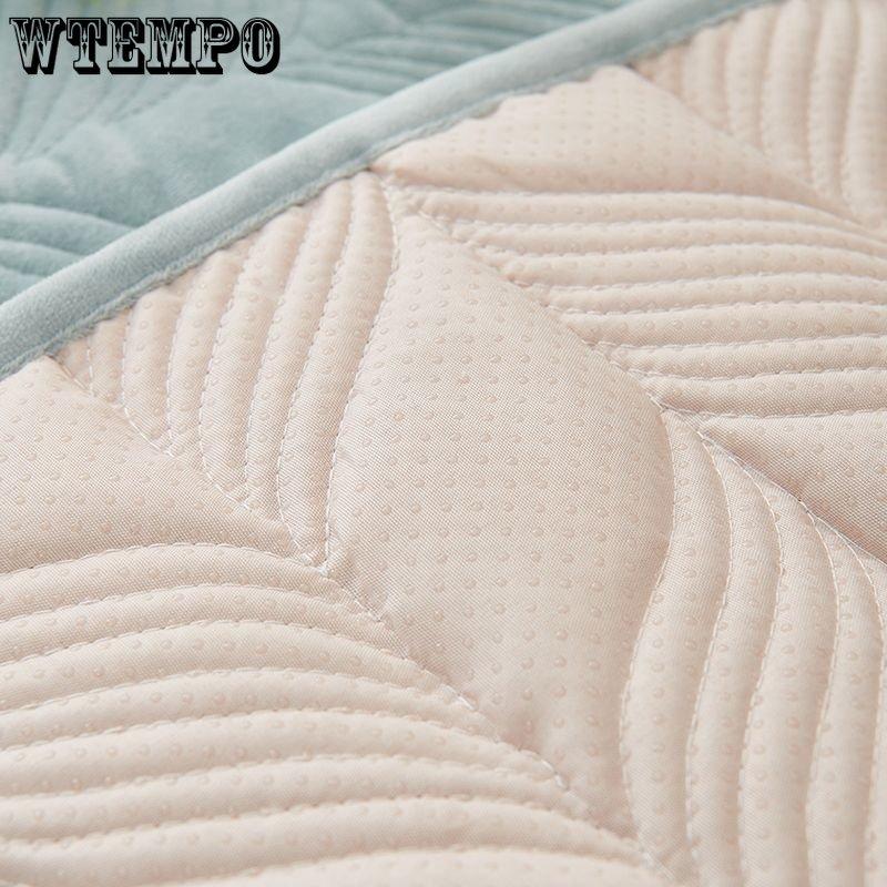 Nordic Simple Style Sofa Cushion Modern Fashion All-season Universal Anti-skid Cushion Living Room Backrest Towel Plush Sofa Cover