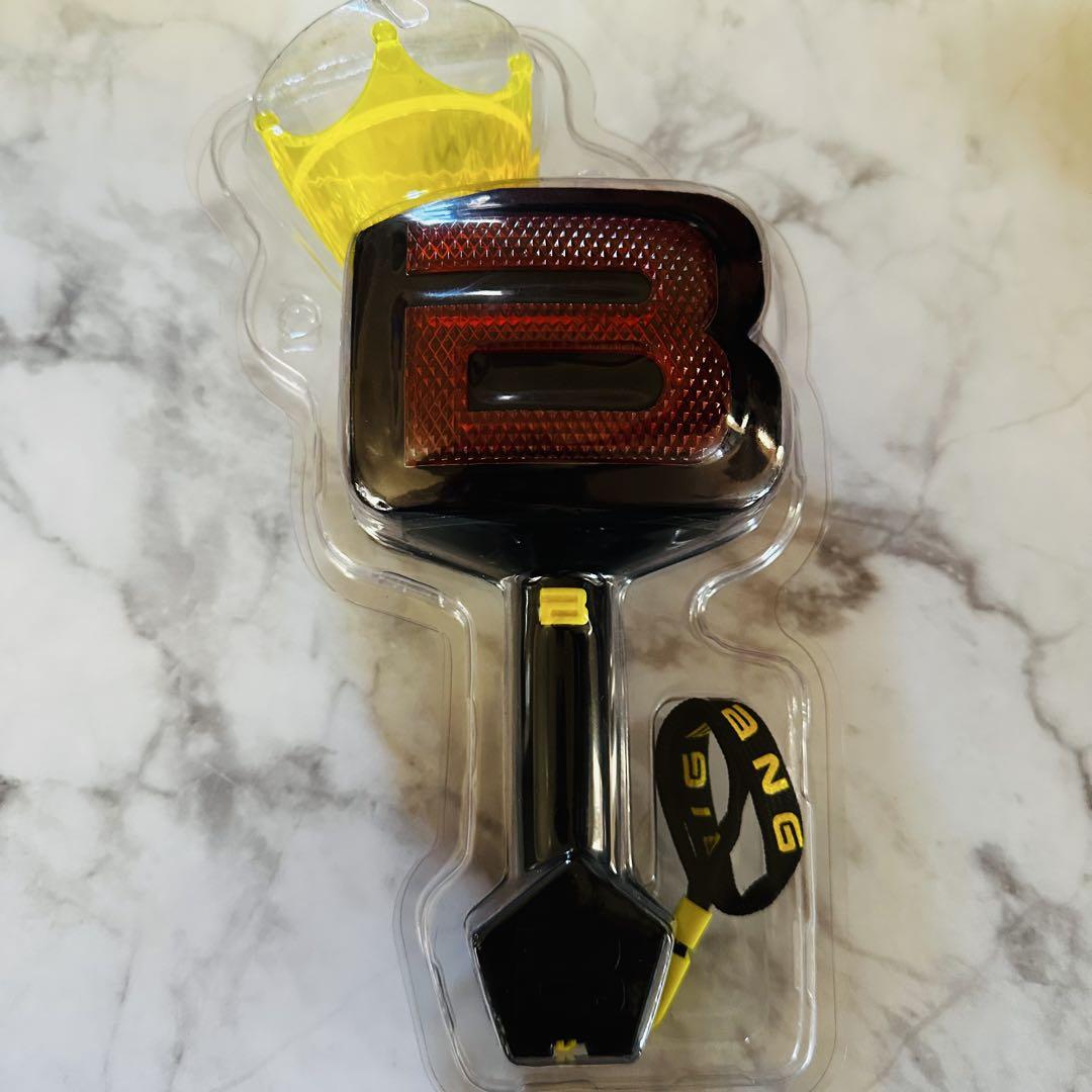 

[USED] BIGBANG Crown Light Stick