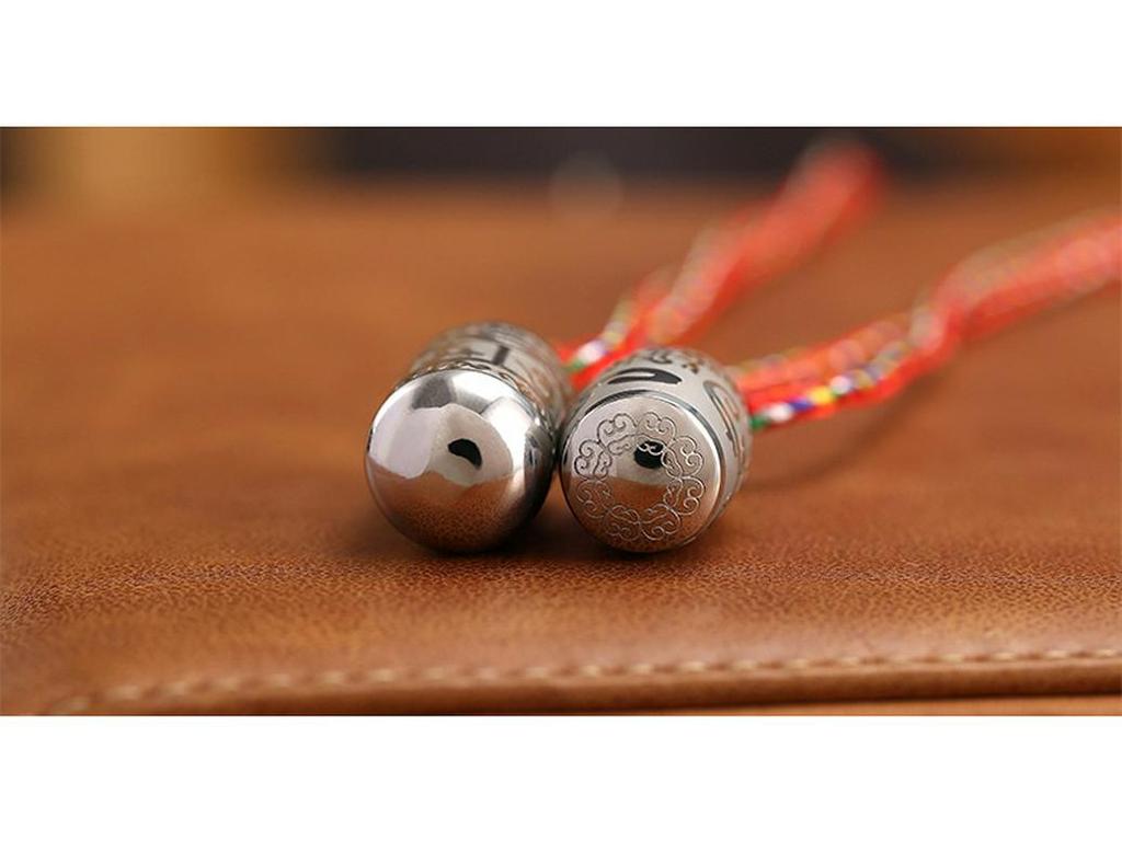 Titanium Steel Lengyan Mantra Pendant Necklace - Retro, Openable Amulet for Men & Women