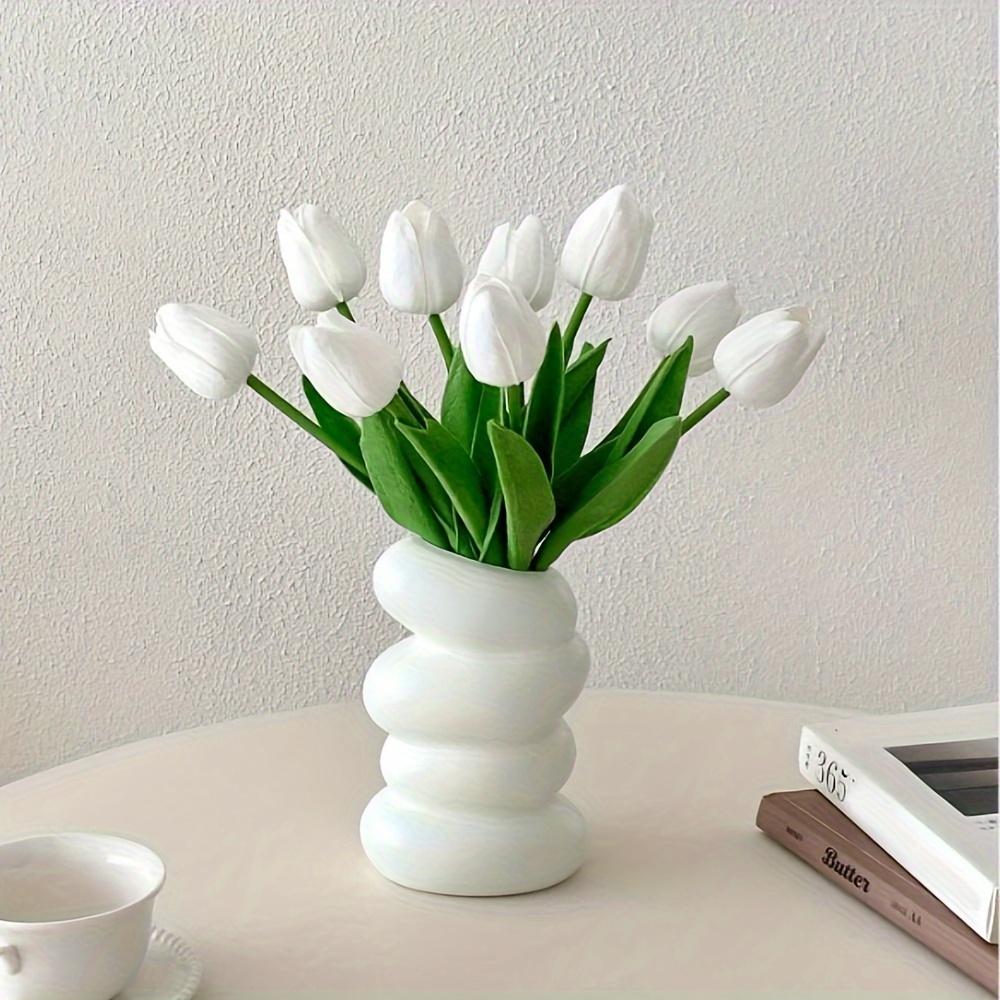 Tulip Artificial Flowers for Home Decoration, Lifelike Plant Displays, Perfect for Anniversary Living Room Decor