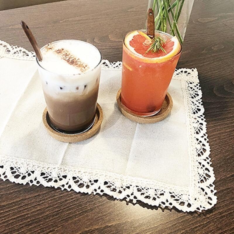 Linen lace table mat