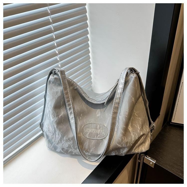 

Casual large-capacity pendant 2025 new soft-faced slack feeling commuter underarm multi-function double shoulder single shoulder messenger bag