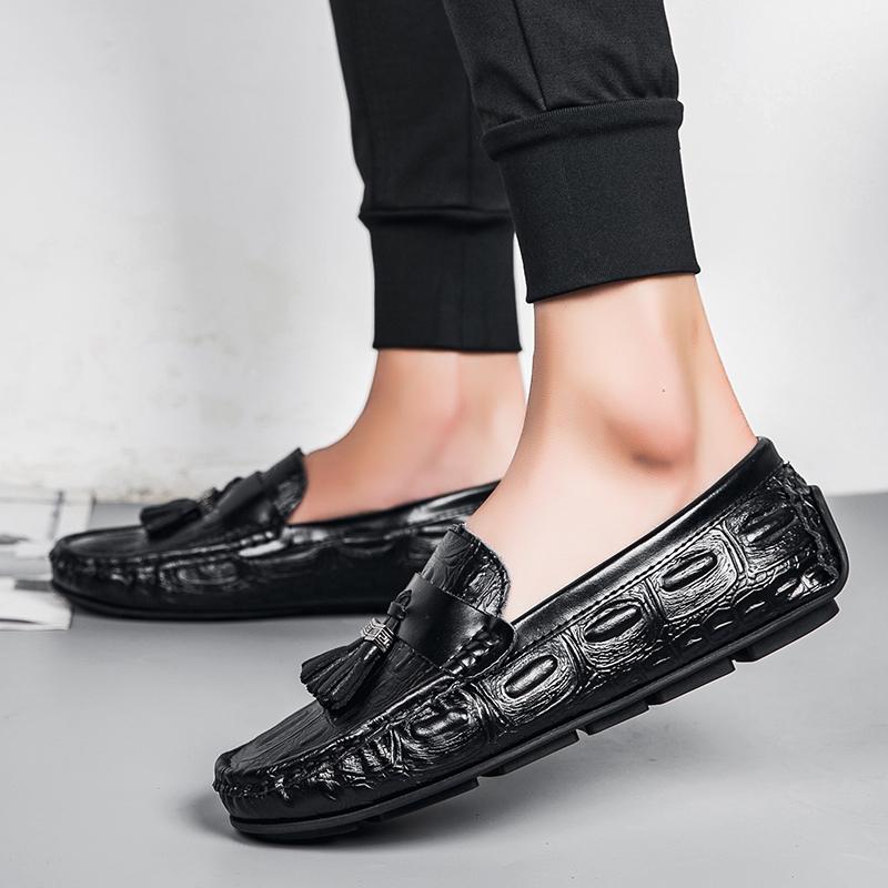 Tassel Leather Loafers Men Shoes Luxury Designer Casual Slip On Flats Men Moccasins Italian Black Male Driving Shoes Sneakers