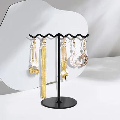 Einfache Schmuckregale aus Schmiedeeisen zur Präsentation von Schmuck, Ohrringen, Regalen und Präsentationsregalen